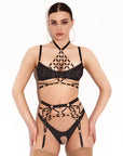 Spark Black Top Harness