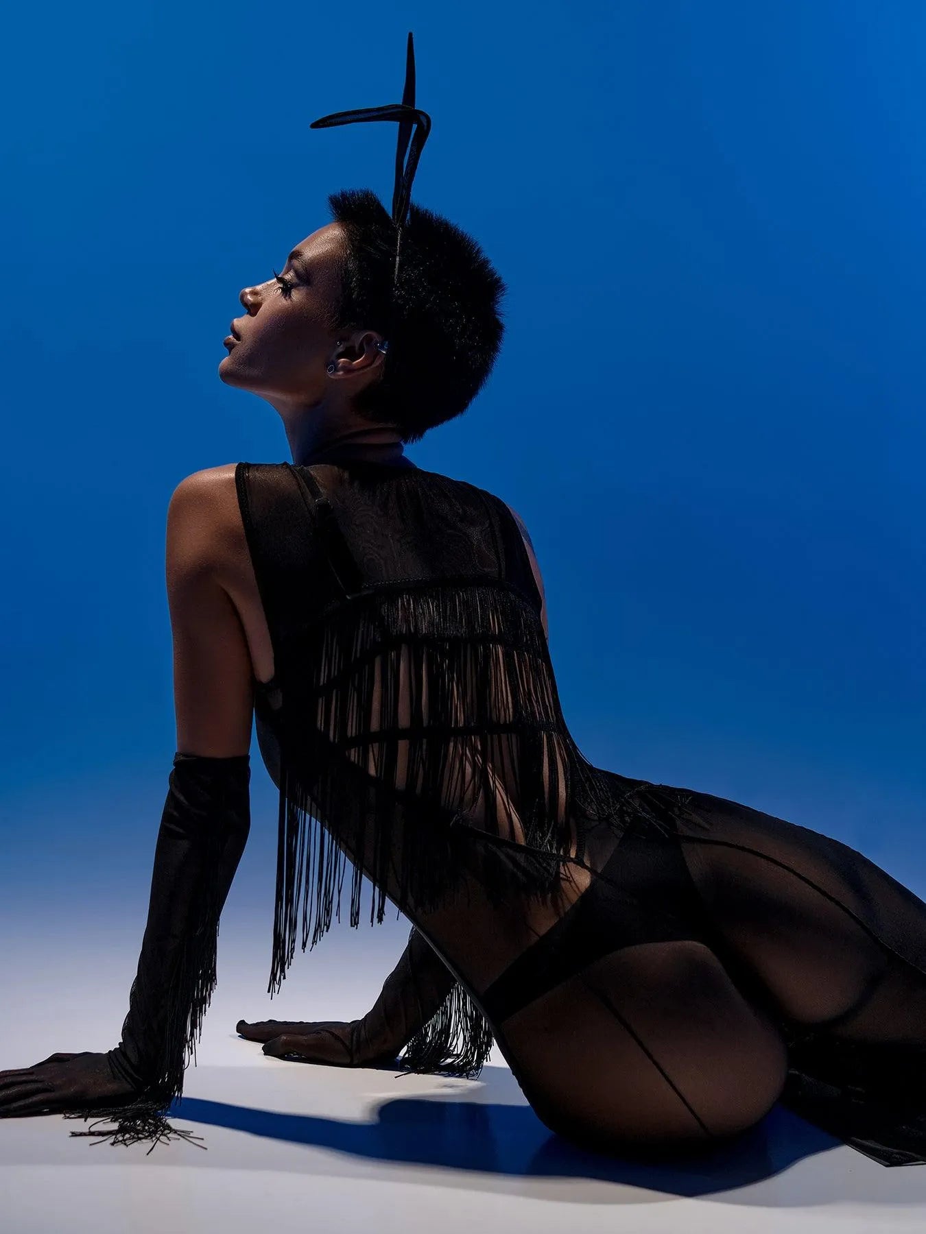 LONG MESH GLOVES WITH FRINGE